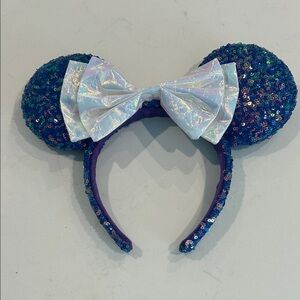 Disneyland Paris Authentic 30th Anniversary Sequin Minnie Mouse Ears with Bow